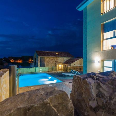 Fabulous House B With Outdoor Pool Daire Zaton  Dış mekan fotoğraf